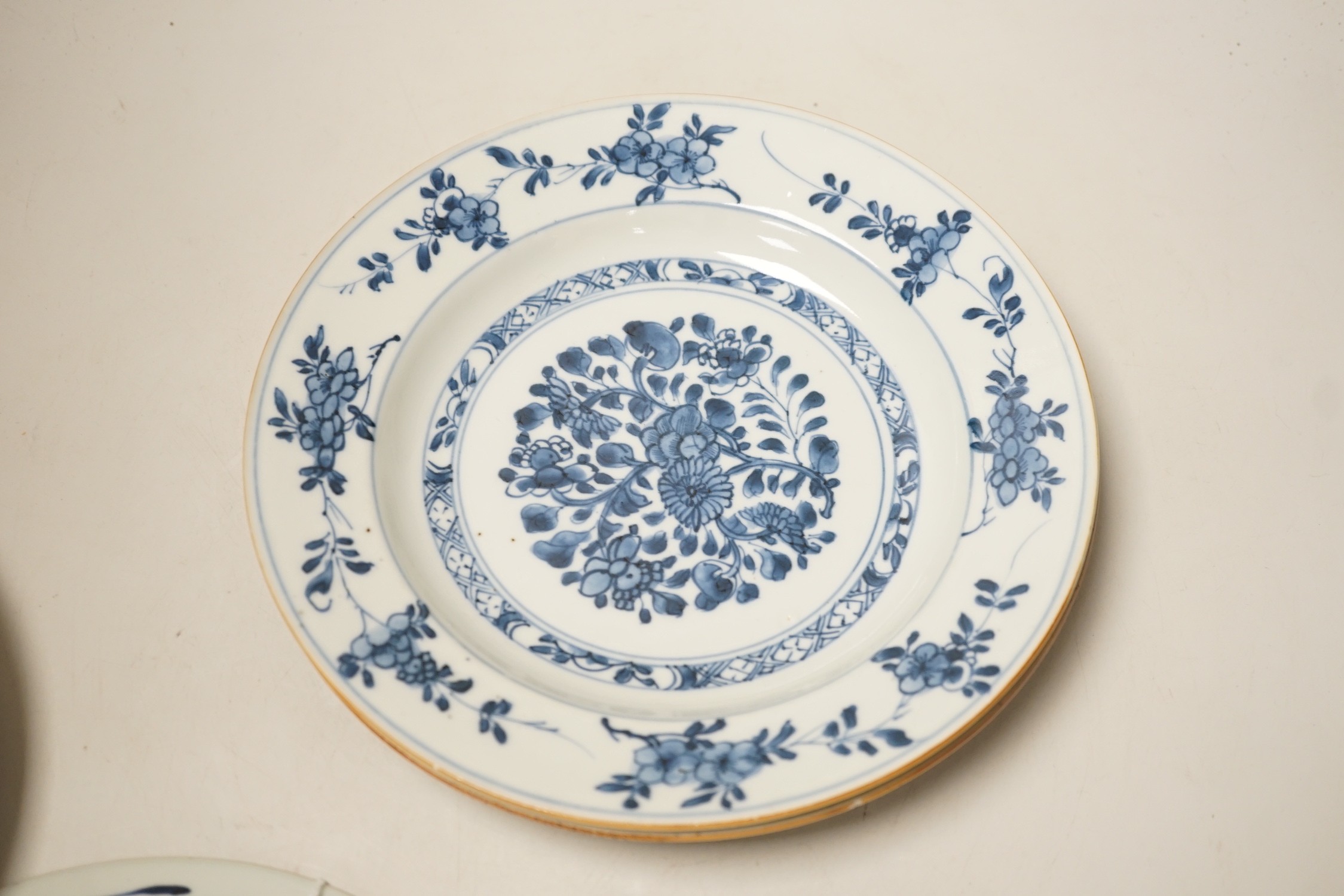 Five 18th century Chinese blue and white plates. 22.5cm diameter